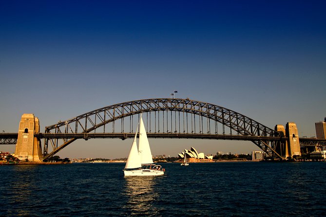 Luxury Sailing Cruise on Sydney Harbour With Lunch