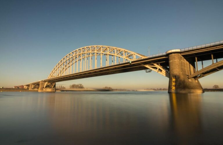 Nijmegen: Walking Tour With Audio Guide on App