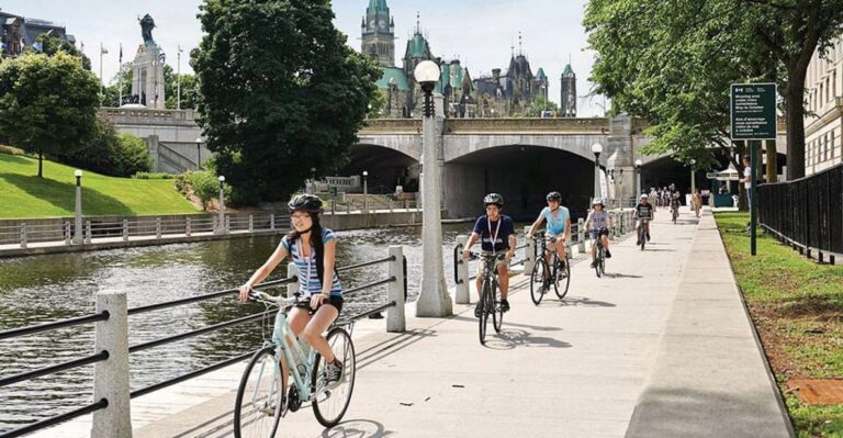 Ottawa: 4-Hour Bike Rental