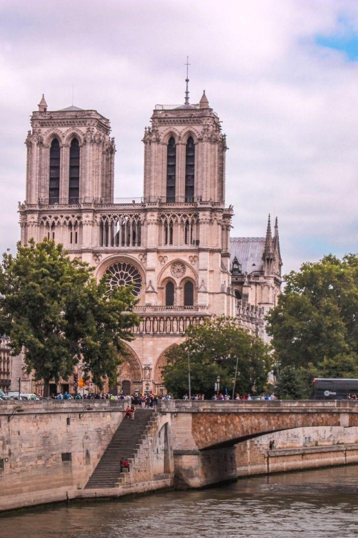 Paris: Self-Guided Audio Tour of the Greatest Landmarks (EN)