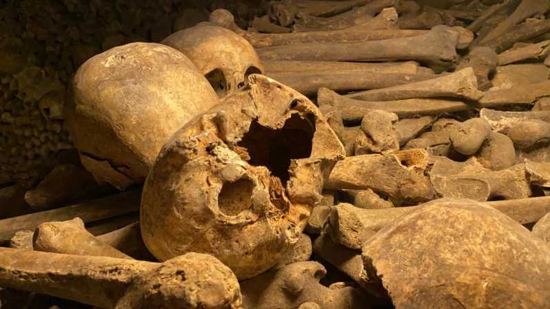 Paris: Small-Group Catacombs Tour With Skip-The-Line Entry - Tour Details