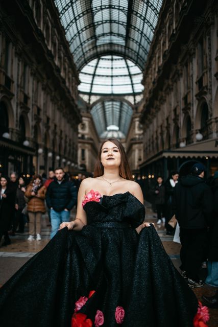 Photoshoot With a Fairytale Dress in the Heart of Milan - Photoshoot Package Details