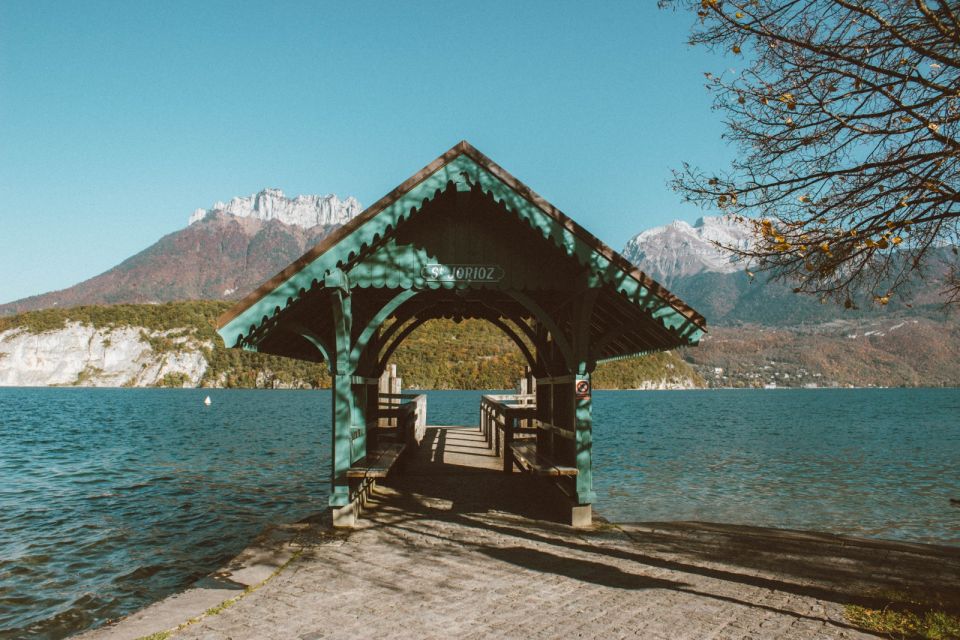 Private 2-Hour Walking Tour of Annecy With Official Guide - Booking Details