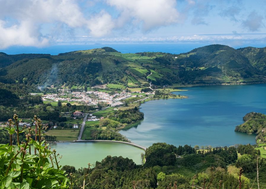 Private Airport Transfer With Sete Cidades Tour Included - Service Details