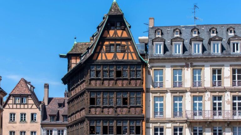 Strasbourg: City Exploration Game and Tour on Your Phone