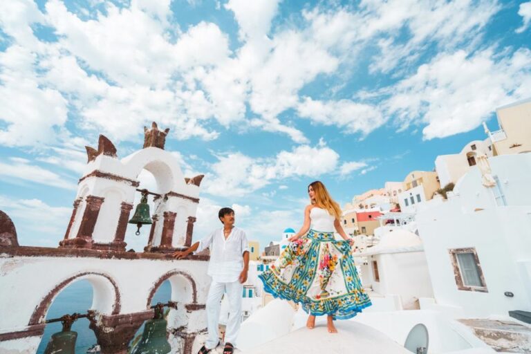 Tour Santorini With a Professional Photographer