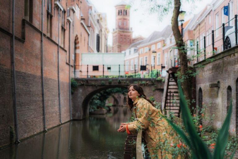 Utrecht: Professional Photoshoot at Utrecht Canals