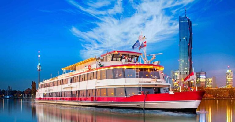 Vienna: 3,5-Hour Danube Cruise “70er, 80er 90er Partycruise”