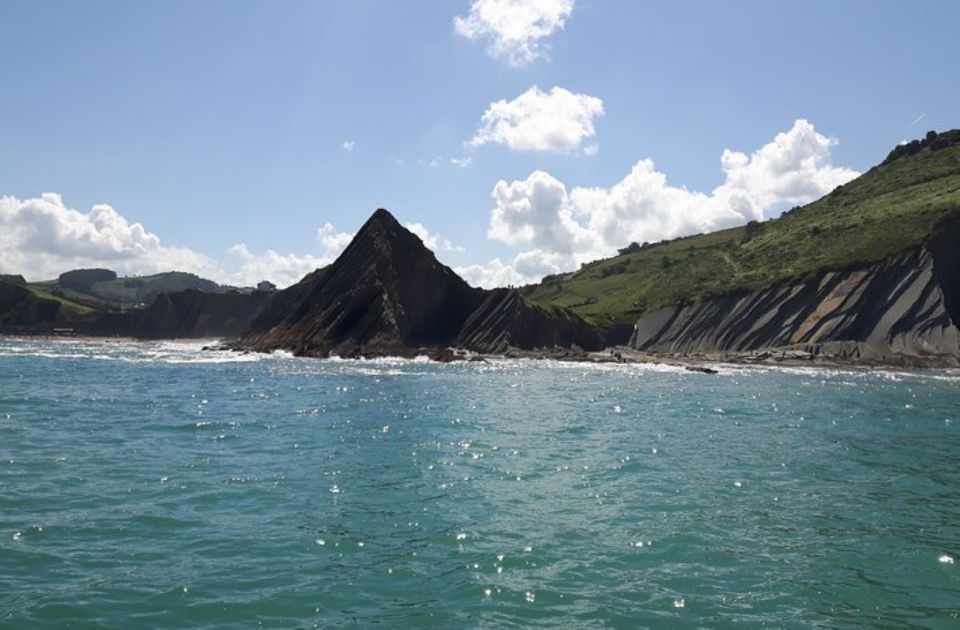 Zumaia: Flysch, Game of Thrones and Dragonstone Yacht Tour - Tour Details