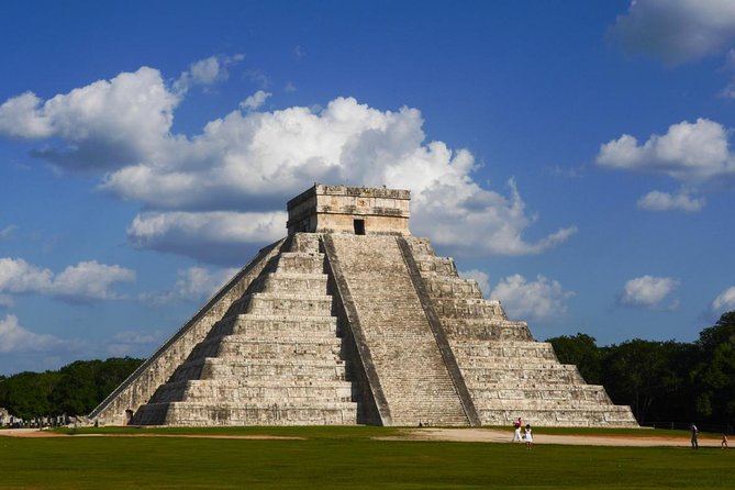 Chichen Itzá, Cenote Ik Kil, Valladolid Premium Small Group - Itinerary Overview