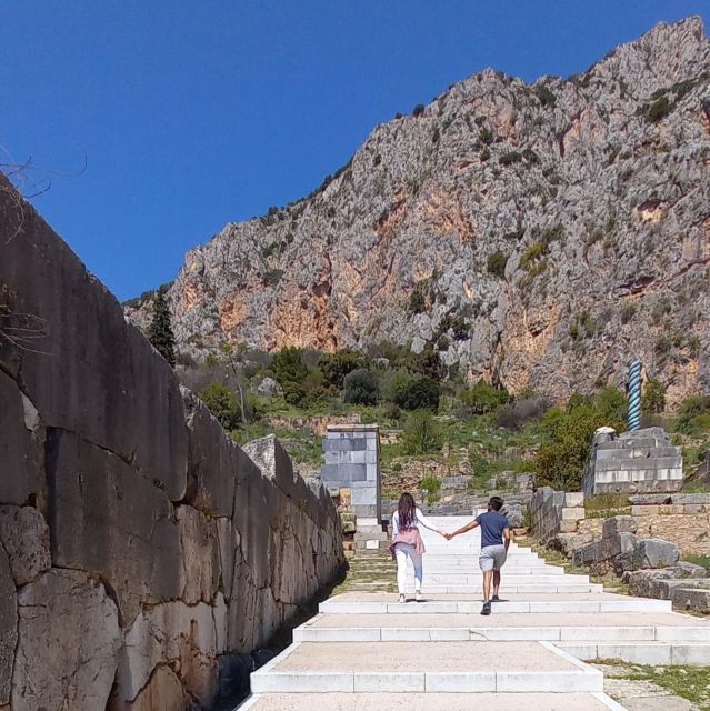 Delphi and Monastery of Hosios Loukas Family Day Tour - Itinerary