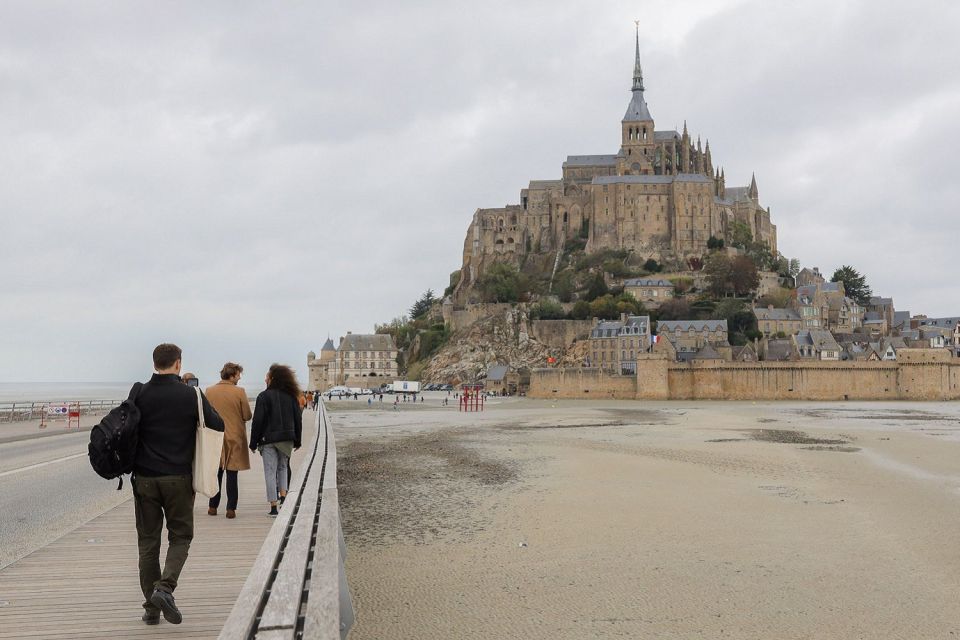 From Paris: Full-Day Mont Saint-Michel Guided Tour - Tour Itinerary