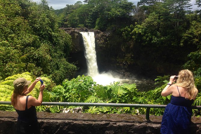 Hawaii Big Island Circle Small Group Tour: Waterfalls - Hilo - Volcano - Black Sand Beach - Insider Tips