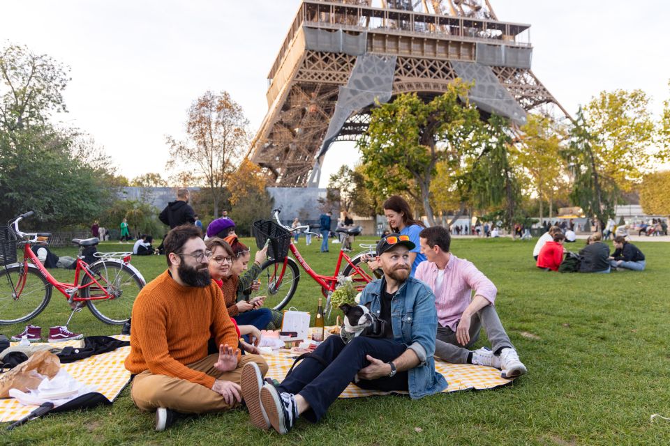 Paris: Food Bike Tour With a Guide - Meeting Point and Logistics