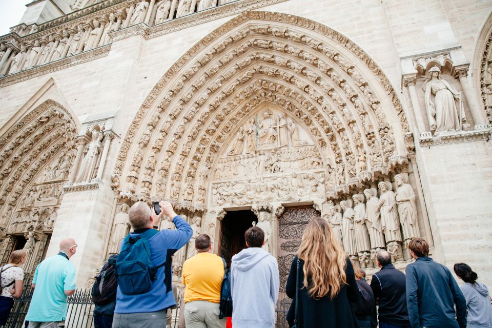 Paris: Island of the City Walking Tour - Exploring Paris Iconic Landmarks