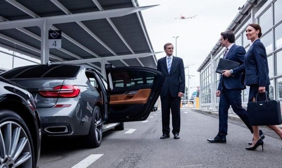 Paris: Private Transfer to or From Charles De Gaulle Airport - Highlights