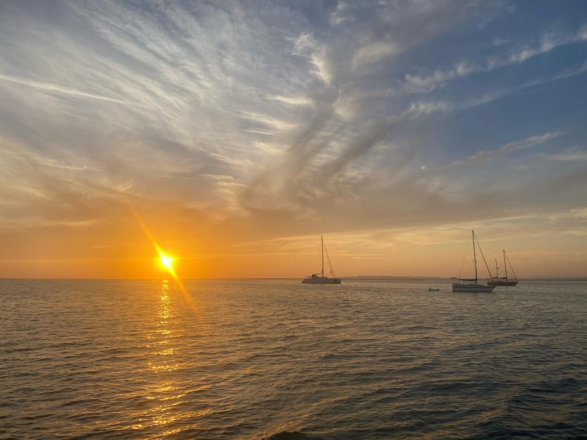 Sunset on a Luxury Sailing Yacht - Lagos - Algarve - Location and Provider Details