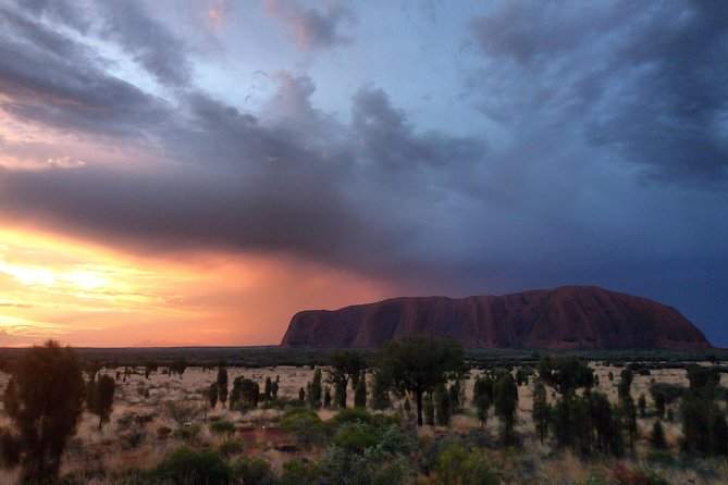 Uluru Small Group Tour Including Sunset - Small Group Advantage