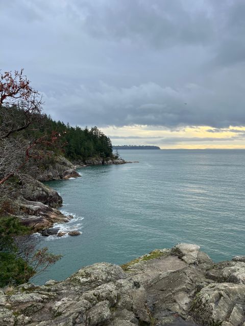 Vancouver: Lighthouse Park Hike - Trail Highlights