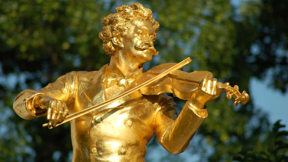 Vienna: Johann Strauss & Waltz on the Blue Danube - Enchanting Blue Danube Waltz Experience