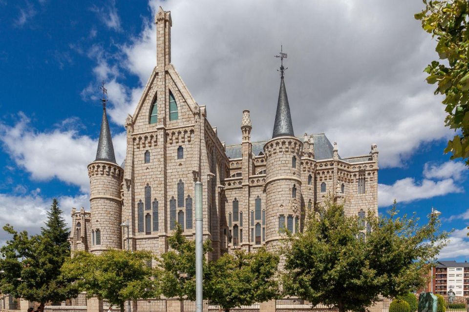 Astorga Episcopal Palace Ticket & In-App Audio Tour (ENG) - What to Expect