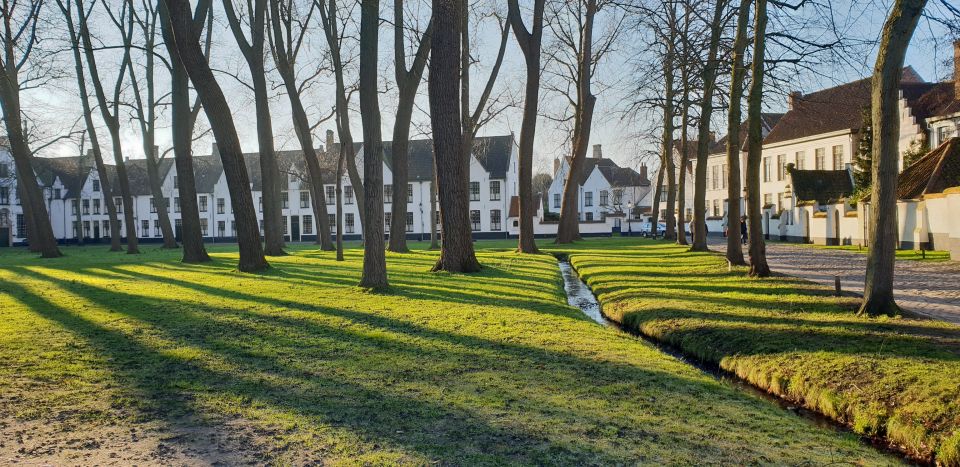 Bruges: 2.5-Hour Private Walking Tour - Tour Experience