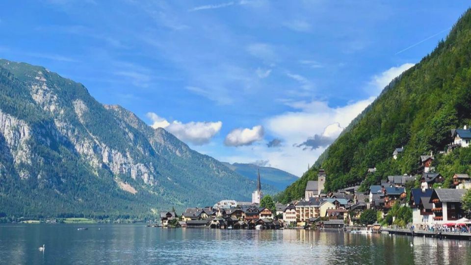 Hallstatt: City Highlights Guided Walking Tour - Tour Highlights