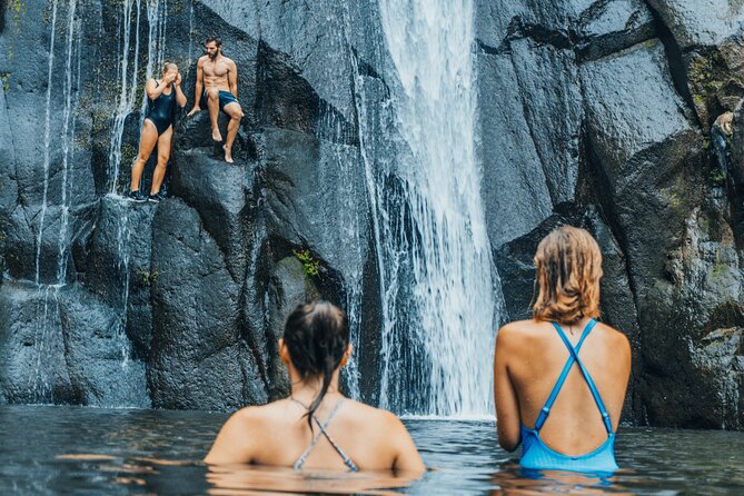 Hidden Waterfall Guided Tour in El Imposible National Park - Reviews and Ratings