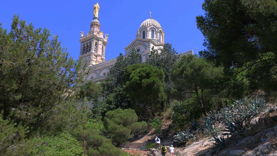 Marseille: Urban Hiking Tour With a Local Guide - What to Expect on Tour