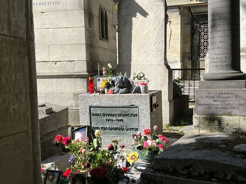 Paris: Haunted Père Lachaise Cemetery Guided Tour - Haunting Tales