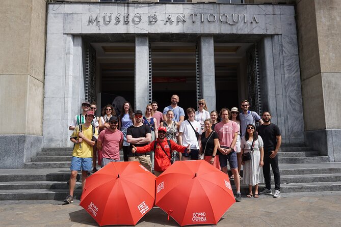 Shared Tour of the Historical and Cultural Center of Medellín - Meeting and Pickup Information