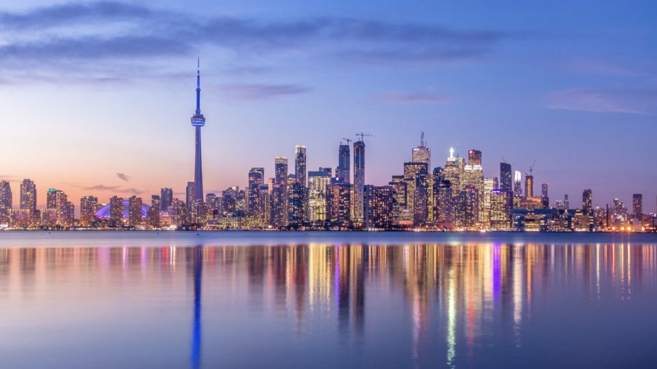 Toronto: Small Group Night Tour With Harbour Boat Cruise - Important Information