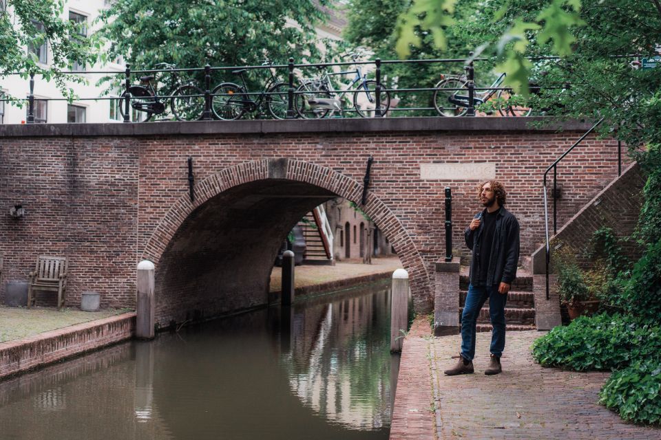 Utrecht: Professional Photoshoot at Utrecht Canals - Highlights of the Location