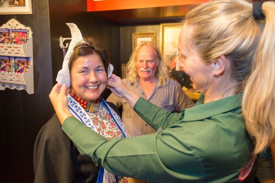 Volendam: Photo Opportunity in Traditional Dutch Costume - Review Ratings