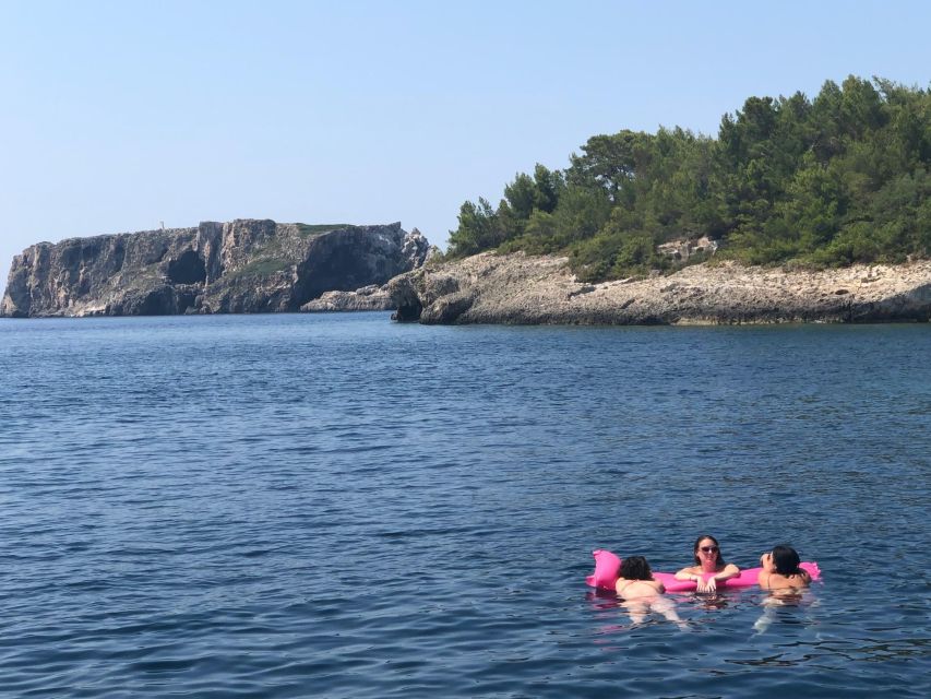 Boat Ride Tour & Lunch in Messinia, Greece - Inclusions