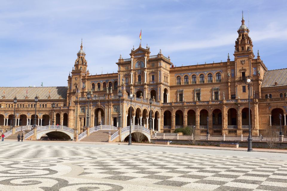 Costa Del Sol: the Alcázar & Seville Cathedral Private Tour - Landmarks in Seville