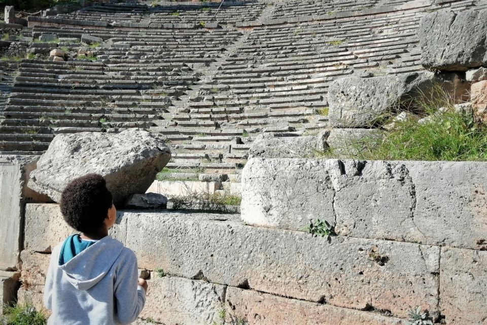 Delphi and Monastery of Hosios Loukas Family Day Tour - Experience