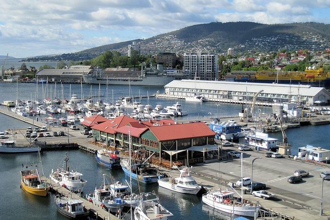 Hobart City and Surroundings Private Charter Service - Meeting Points and Pickup Service