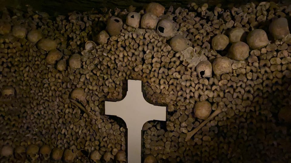 Paris: Small-Group Catacombs Tour With Skip-The-Line Entry - Important Information