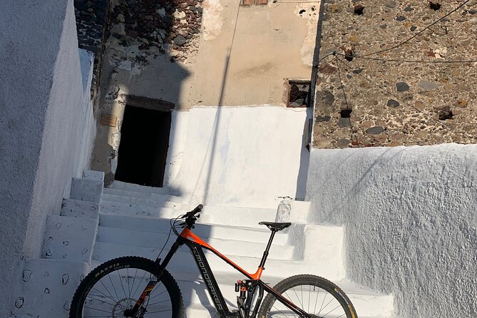 Private Electric Mountain Bike Experience and Tour in Santorini - Safety Guidelines