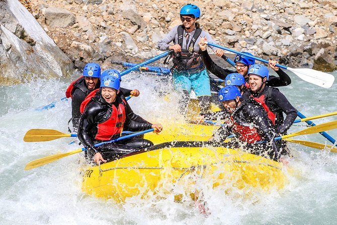 Squamish Ultimate White-Water Rafting From Squamish - Guide Expertise