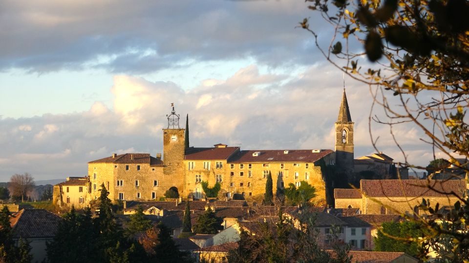 Visit Grillon, a Wonderful Provençal Village! - Exploring the Countryside