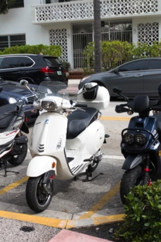 Scooter Dealer Miami - Contact Information