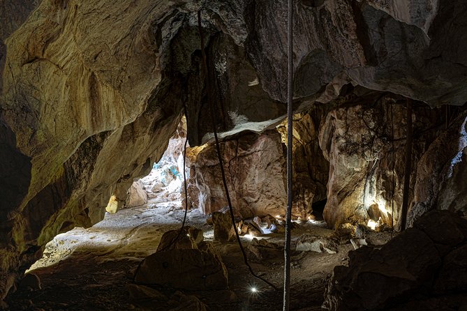 Capricorn Caves Cathedral Cave Tour - Important Tour Information and Notes