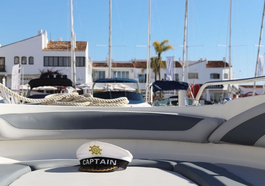 “Boat Rental in Puerto Banús - Amenities Included