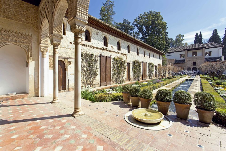 Granada: Alhambra Fast-Track Guided Tour - Common questions