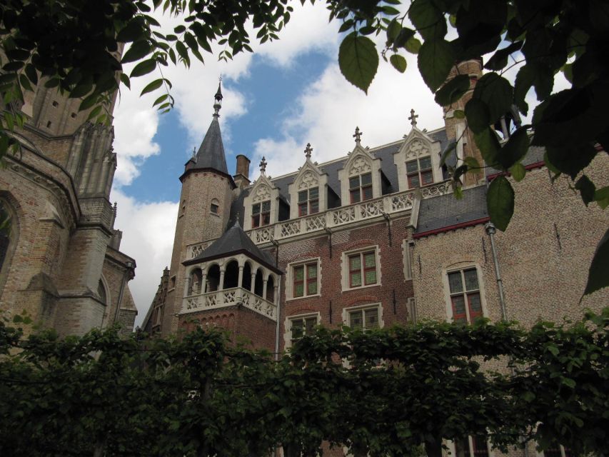 Bruges: 2.5-Hour Private Walking Tour - Key Points