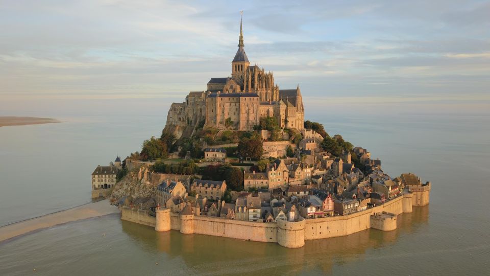 From Paris: Private Mont St-Michel and Honfleur Day Tour - Key Points