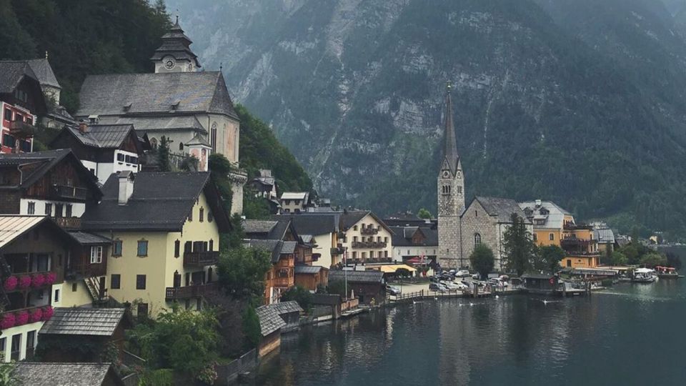 Hallstatt: City Highlights Guided Walking Tour - Key Points