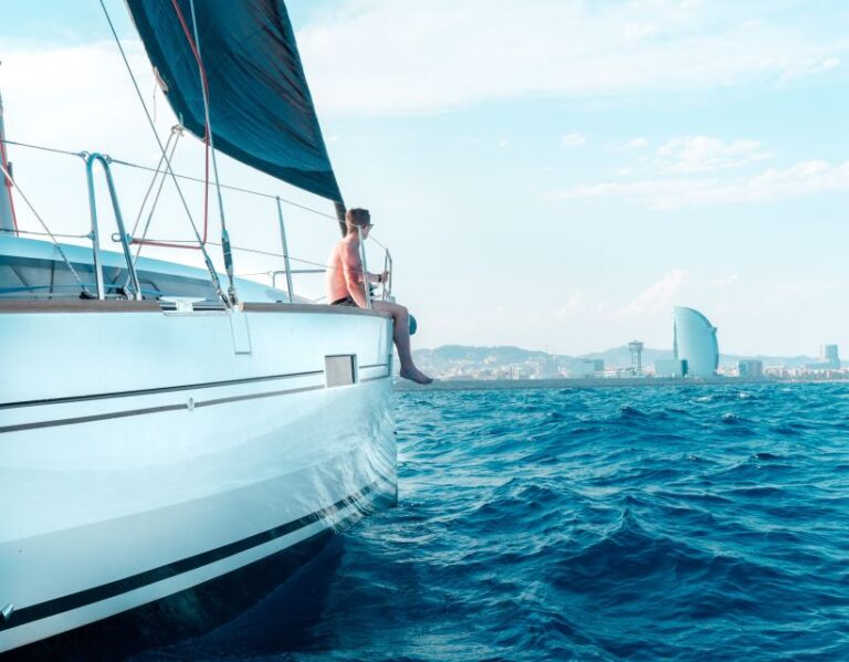 Barcelona:2 Hour Private Sail Inc Drinks & Snacks Onboard